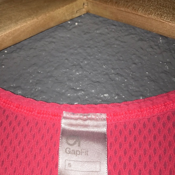 Gap Workout Tank - Picture 2 of 3